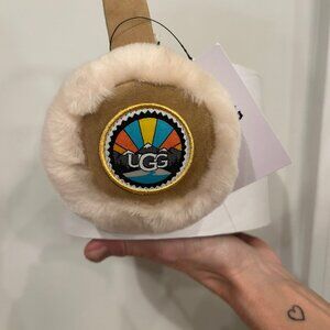 NEW!! Women’s UGG Classic Chestnut Earmuff